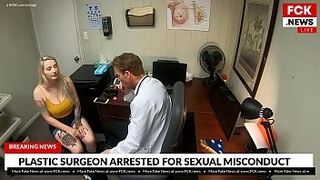 Блондинка с большими дойками занялась сексом с доктором в кабинете