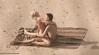 Горячий секс на пляже
