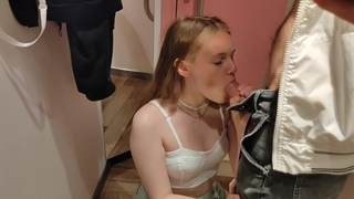 Schoolgirl swallows a fat dick in a public place