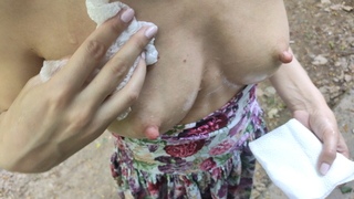 cumshot on tits in the park