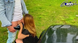 Трахнул жену друга на капоте своего автомобиля возле ее дома