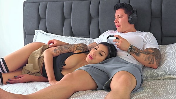 I came in my cute stepsister's mouth! I surprised her with my cock!