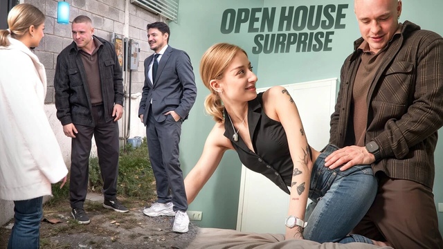 We checked the sound insulation with cool loud sex